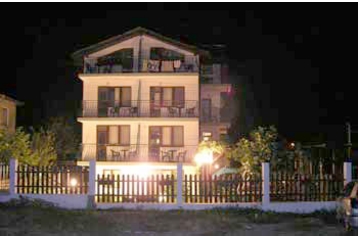 Bulgaria Privát Černomorec, Exteriorul